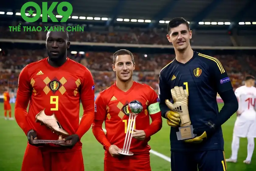 Courtois và Hazard đã sát cánh cùng nhau rất lâu trên tuyển Bỉ